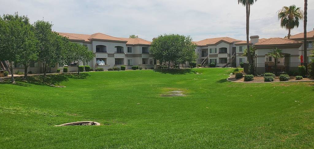 Ganze Wohnung, 2nd floor 2 Bedroom Condo with Balcony in Gilbert, Maricopa County