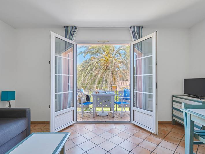 Ferienwohnung für 4 Personen, mit Balkon und Kinderpool in Grimaud - 3