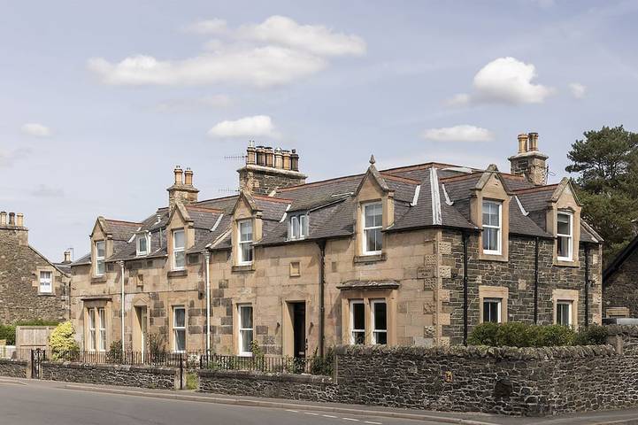 Holiday rental for 8 people, with terrace and garden in Peebles