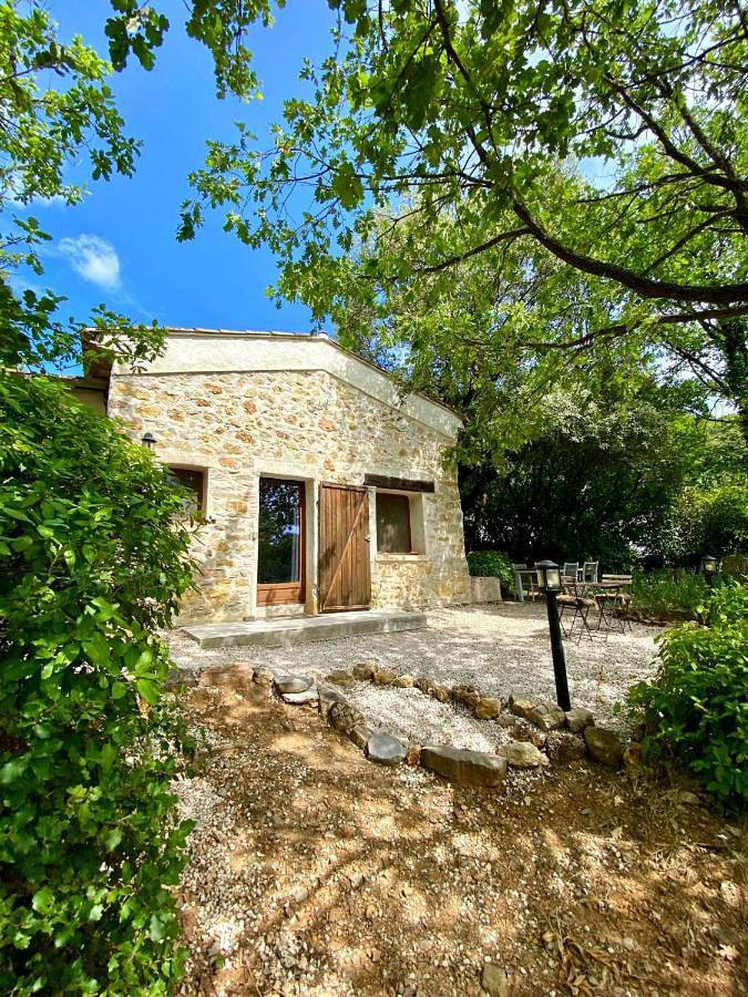 Location de vacances pour 4 personnes, avec jardin et vue à Cabasse