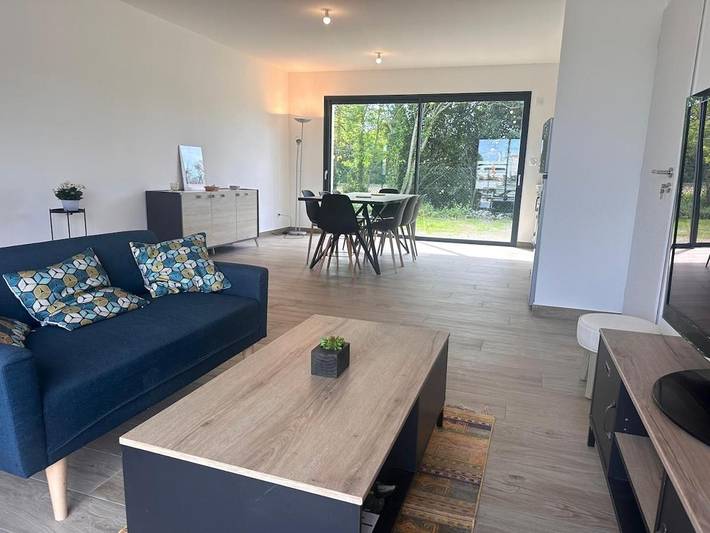Gîte pour 4 personnes, avec Terrasse et Jardin à Ballon (aéronef)