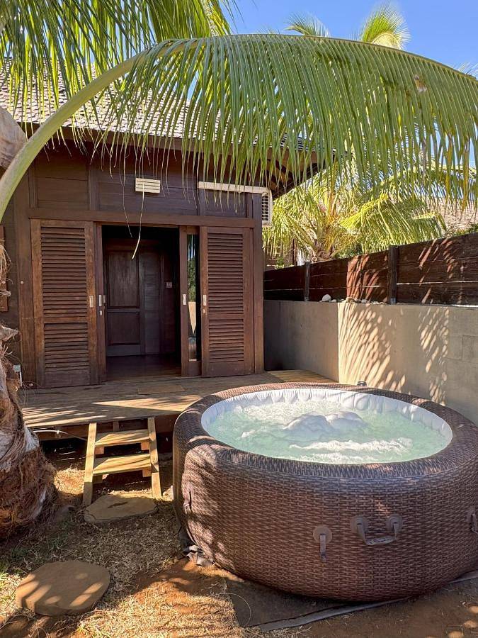 Gîte pour 5 personnes, avec jardin ainsi que terrasse et jacuzzi dans Port de Saint-Gilles les Bains - 3