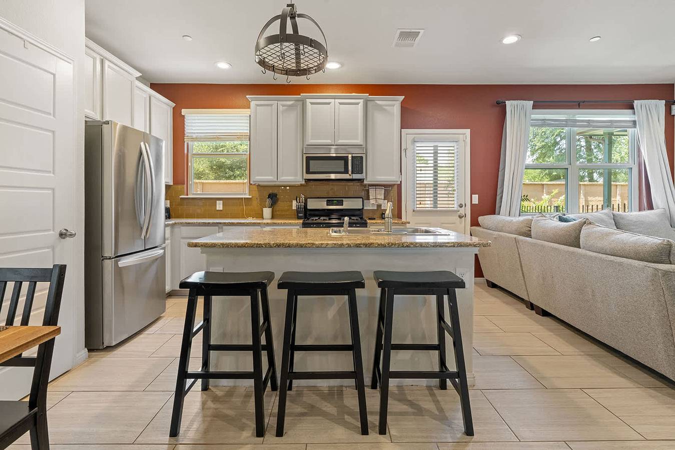 Apartamento entero, 3Br 12 mins to Kalahari Bbq   Private Patio in Round Rock, Texas