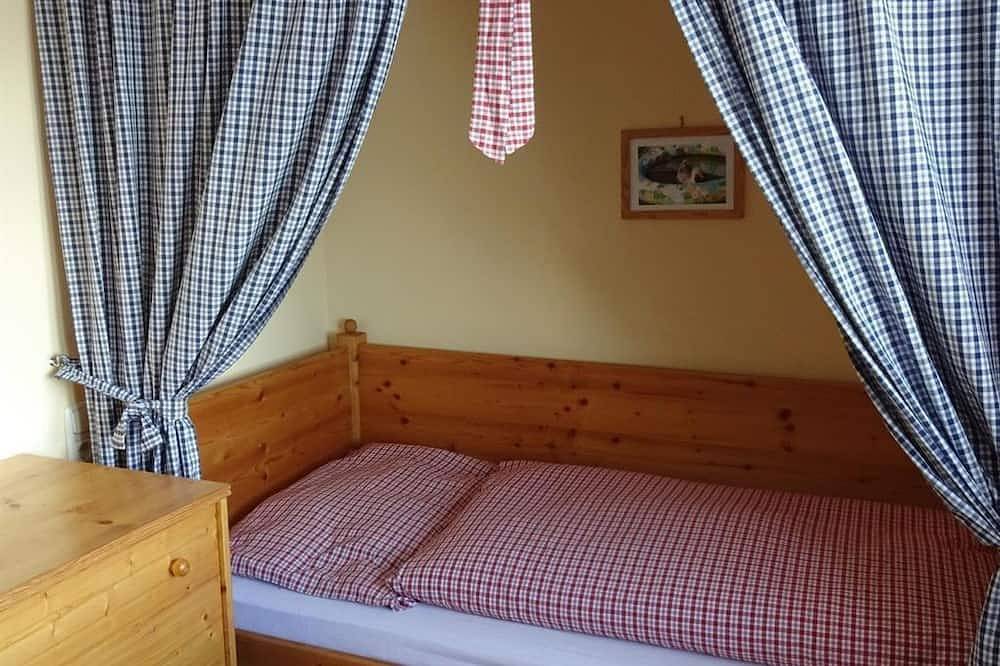 Ganze Wohnung, Ferienwohnung \"Ringelblume\" Balkon - Ferienwohnungen \"Veronikas Kräuterhof\" in Fischbach, Steirerland
