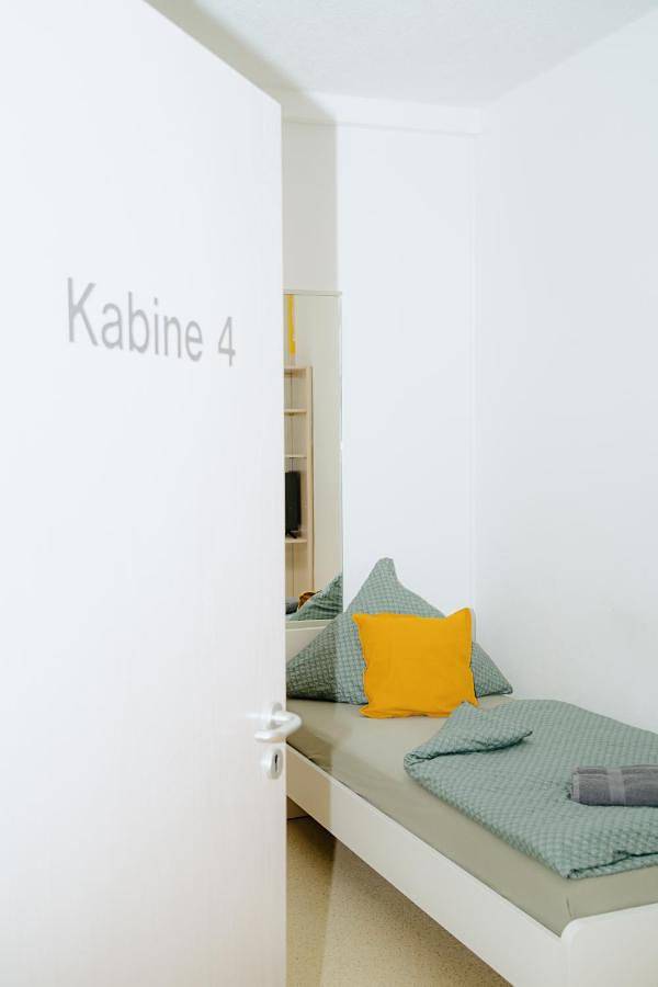 Ganze Wohnung, Double or Twin Room in Laacher See, Nickenich