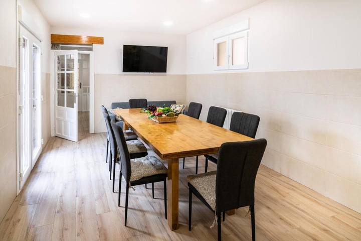 Casa rural para 10 personas, con terraza y jardín en Valtierra - 4