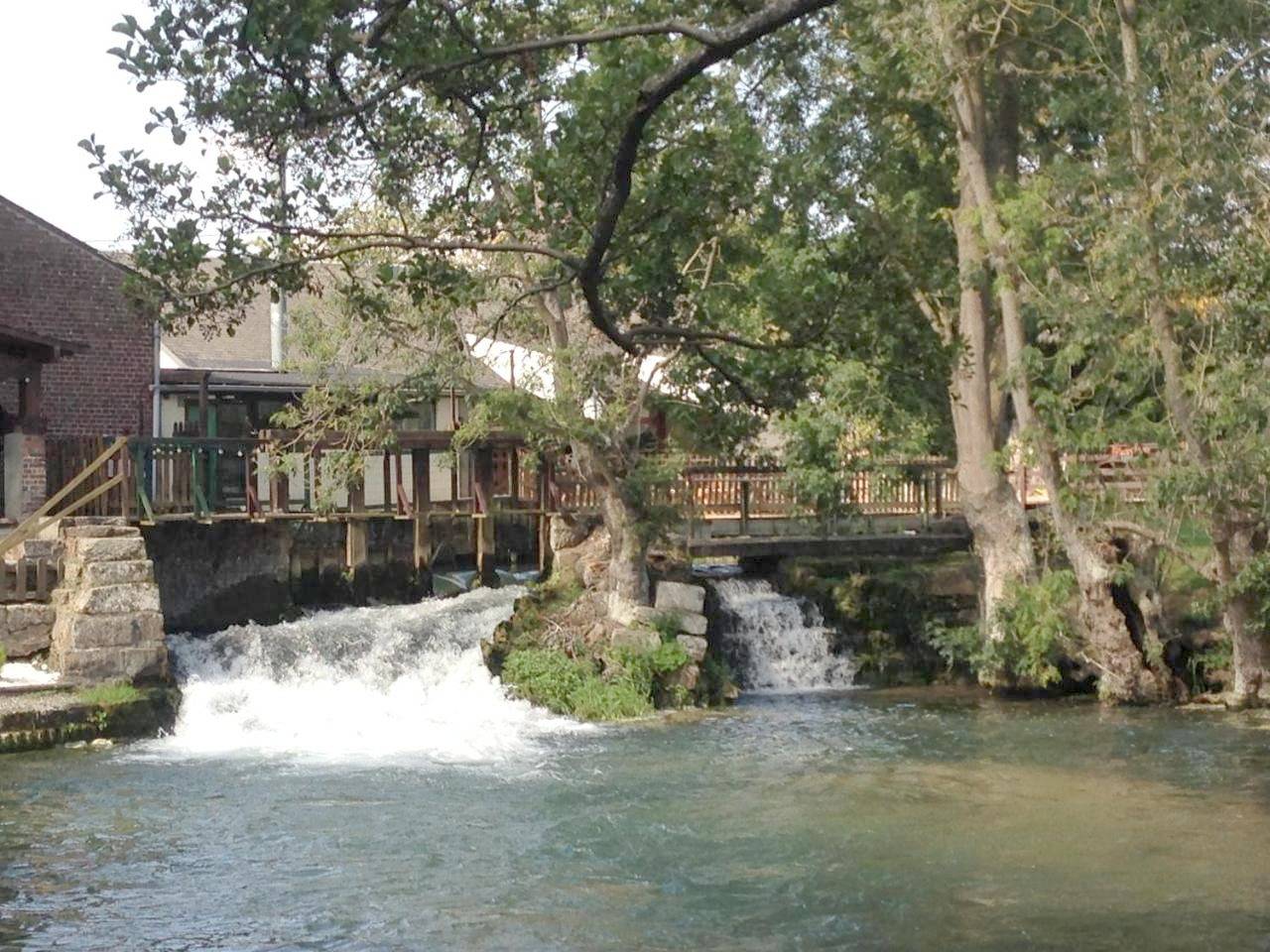 Logis - Hôtel & Restaurant Moulin Des Forges in Saint-Omer-en-Chaussée, Oise