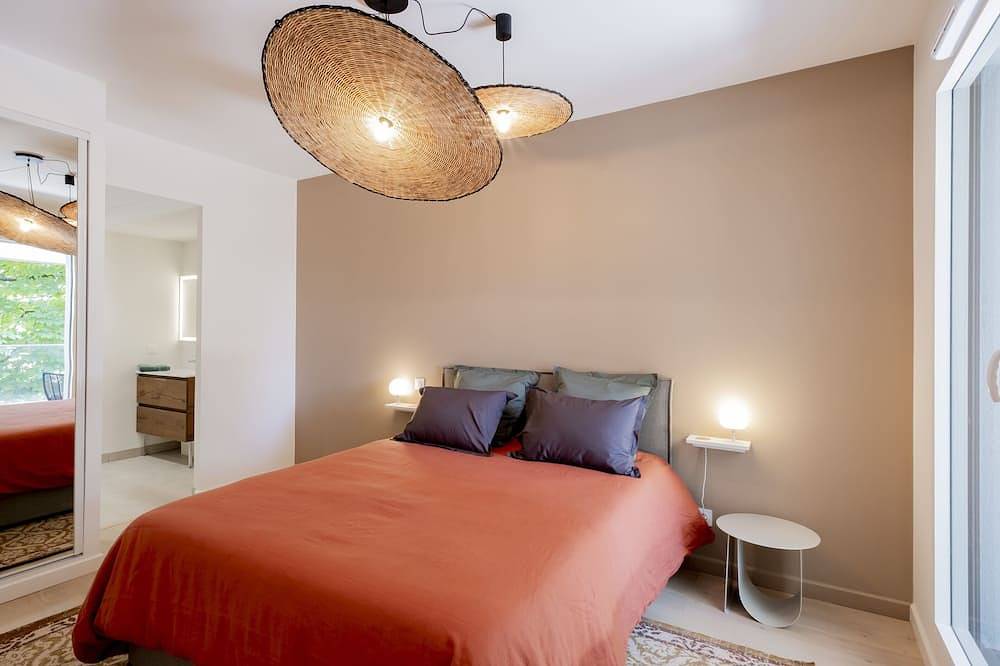 Entire apartment, Spacious 4Br with Lovely Balcony ☀️ in Caudéran (Bordeaux), Bordeaux