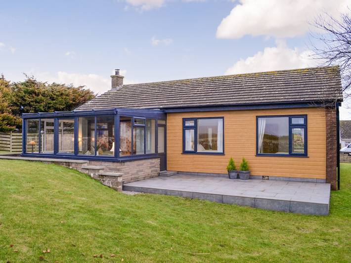 Log cabin for 6 people, with garden in Dumfries and Galloway