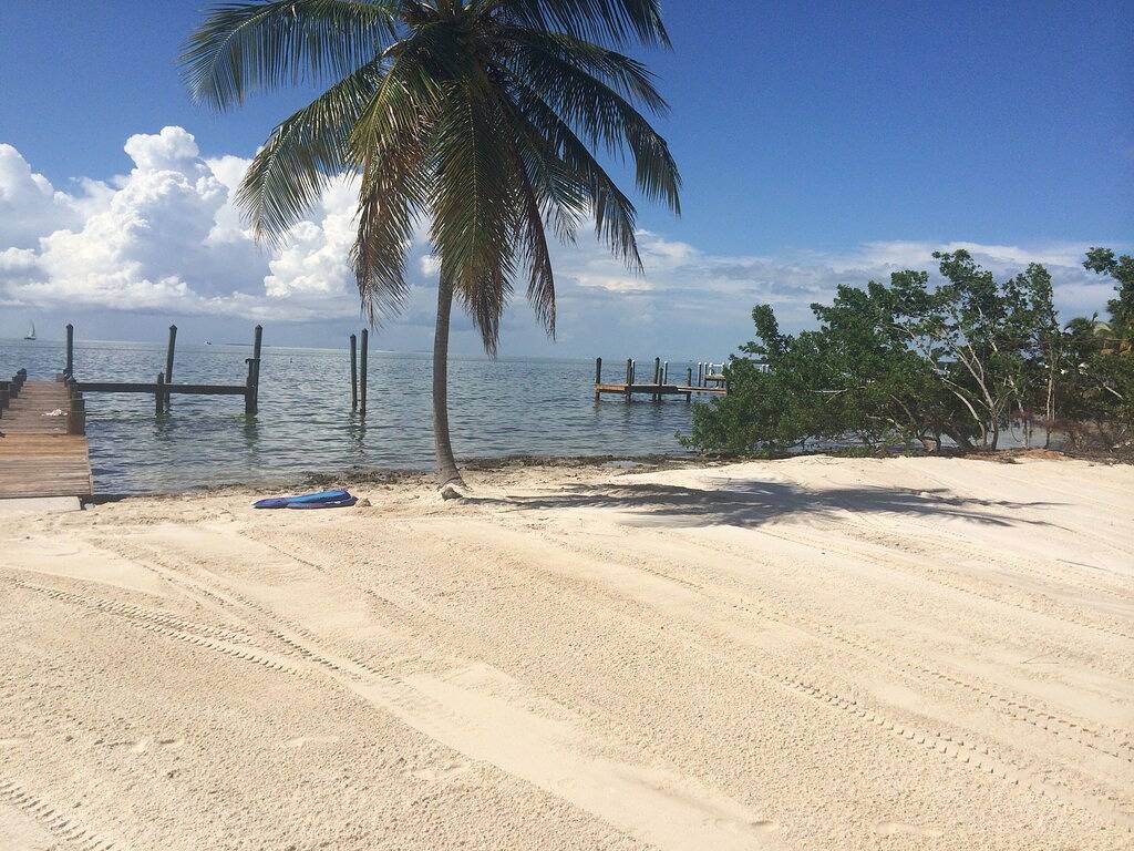 Private Bayside Waterfront Home 4 Hektar, Privatstrand, Deep Water Boat Dock in Lower Matecumbe Key, Islamorada