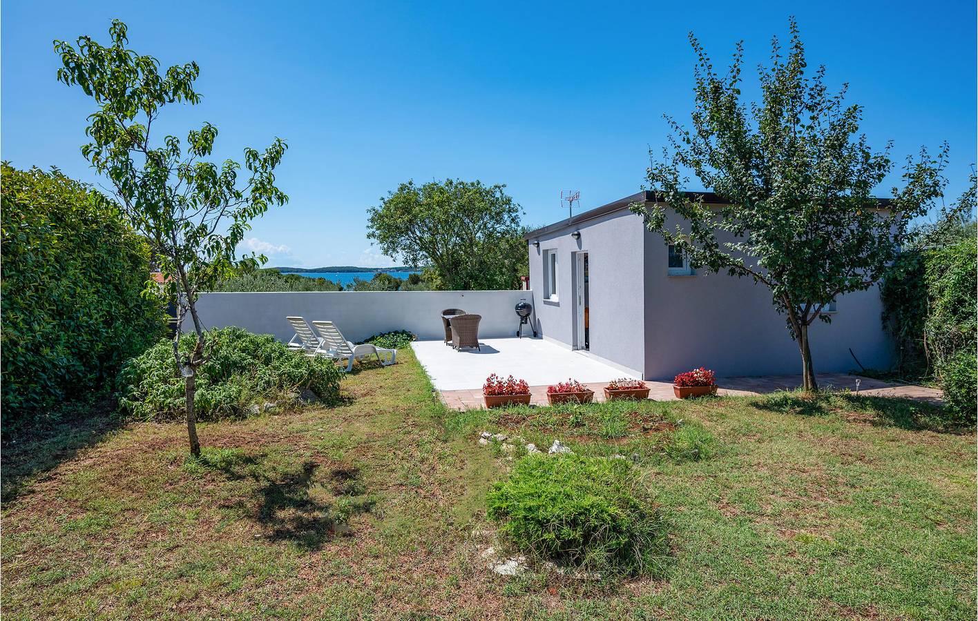 Gezellig appartement met terras, parkeerplaats en wifi vlak bij het strand van Fažana in Grad Vodnjan, Zuidkust Istrië