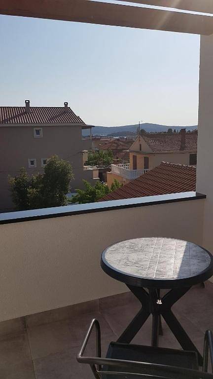 Studio für 2 Personen, mit Pool und Terrasse in Biograd na Moru - 4