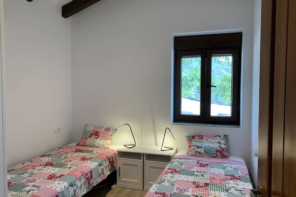 Cortijo Airen, New in the rental! Recently renovated holiday home in the campo in Cómpeta, Málaga Province