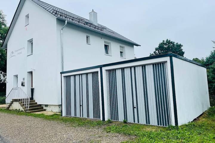 Ferienhaus für 12 Personen, mit Garten in Laupheim