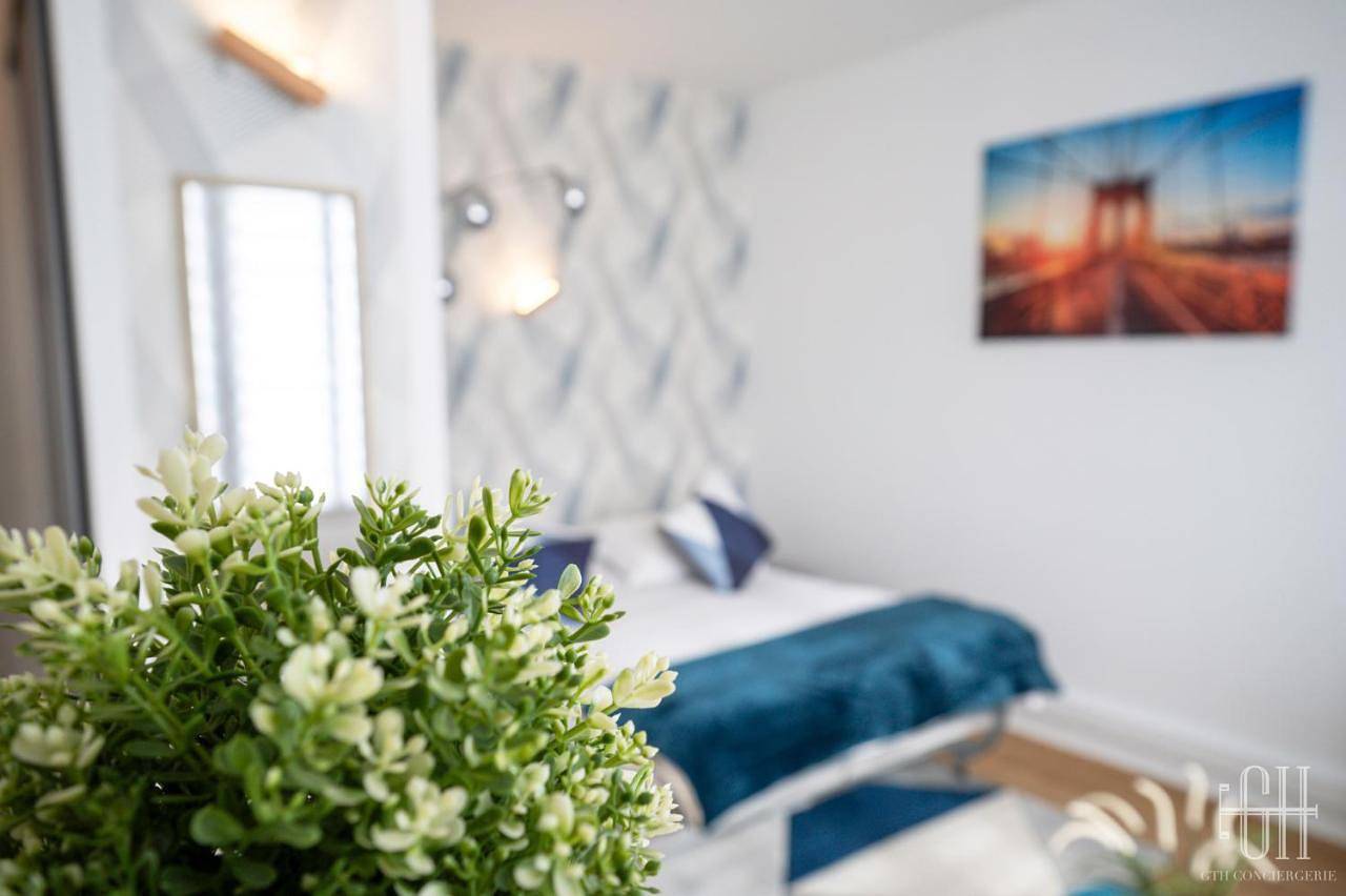 Appartement entier, One-Bedroom Apartment in Saint-Pierre-des-Corps, Région de Tours