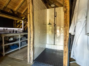 Gîte pour 2 Personnes dans Saint-Hilaire-Fontaine, Nièvre, Photo 2