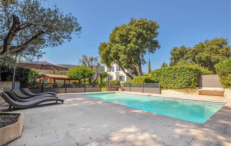 Luxuriöses Apartment mit Pool, Parkplatz und Terrasse in Frejus, Mittelmeerküste (Frankreich)