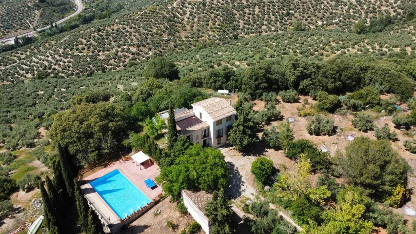 Holiday home for 16 people, with view and garden as well as pool - 1