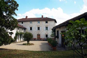 Gîte pour 21 personnes, avec jardin et sauna, animaux acceptés à Dompierre-sur-Chalaronne