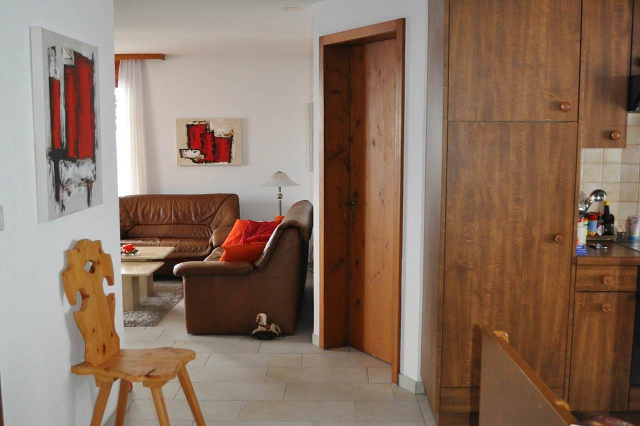 Ganze Ferienwohnung, Gampergalt, 3.5-Zimmerwohnung (Whg. Baker) - 3.5 Zimmerwohnung Bad/Dusche/Balkon in Flums, Churer Rheintal
