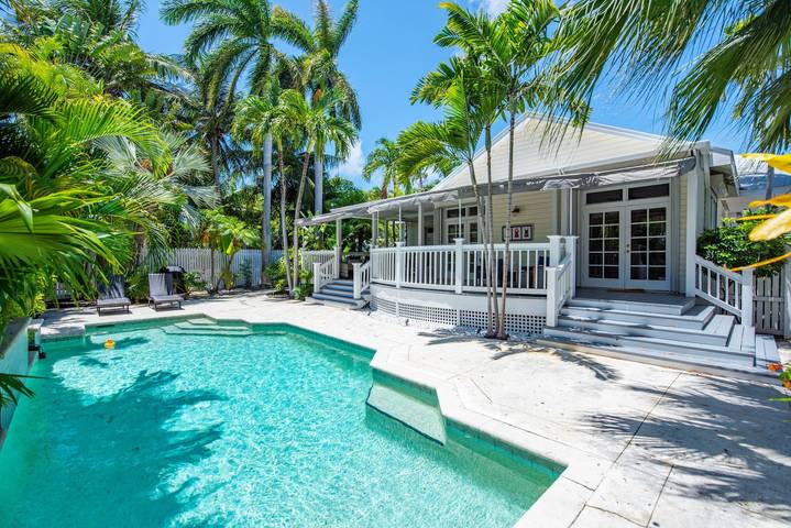 Vacation rental for 8 people, with balcony and pool in Key West