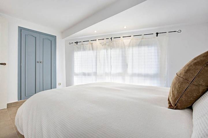 Ganze Wohnung, Große 2-Zimmer-Wohnung in Llafranc, 50 m vom Strand und vom Ortszentrum entfernt. in Llafranc, Palafrugell