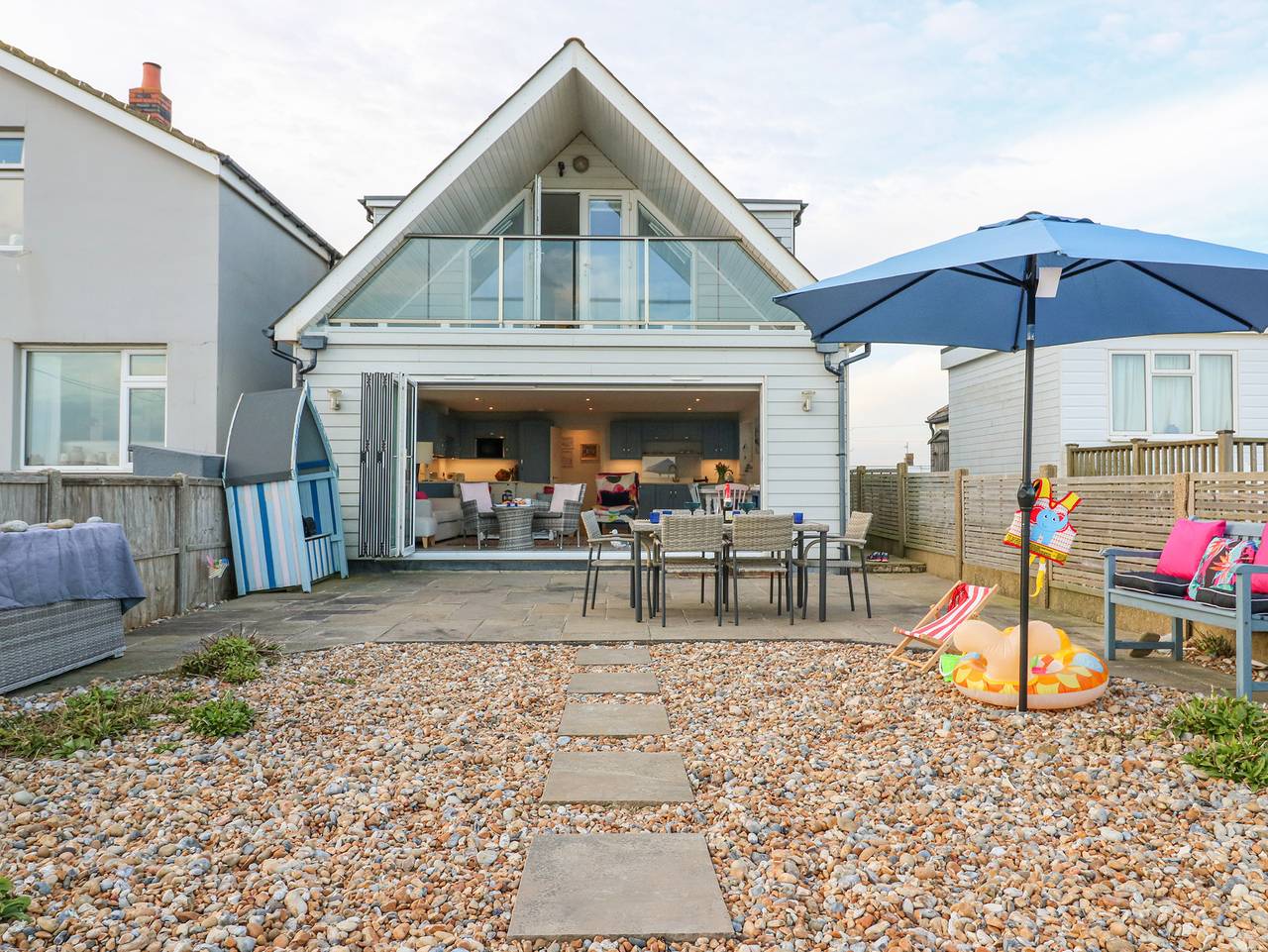 Bucket and Spades- Right on the Beach in Pevensey, East Sussex