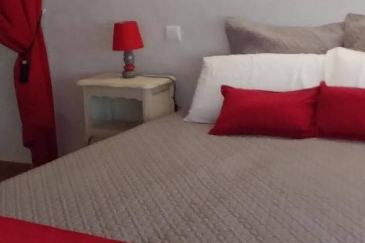 Gîte pour 6 personnes, avec jardin et terrasse à Luri - 2