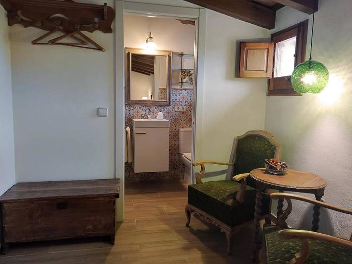 Casa rural para 2 personas, con Terraza además de Jardín y Piscina en Bescanó - 3
