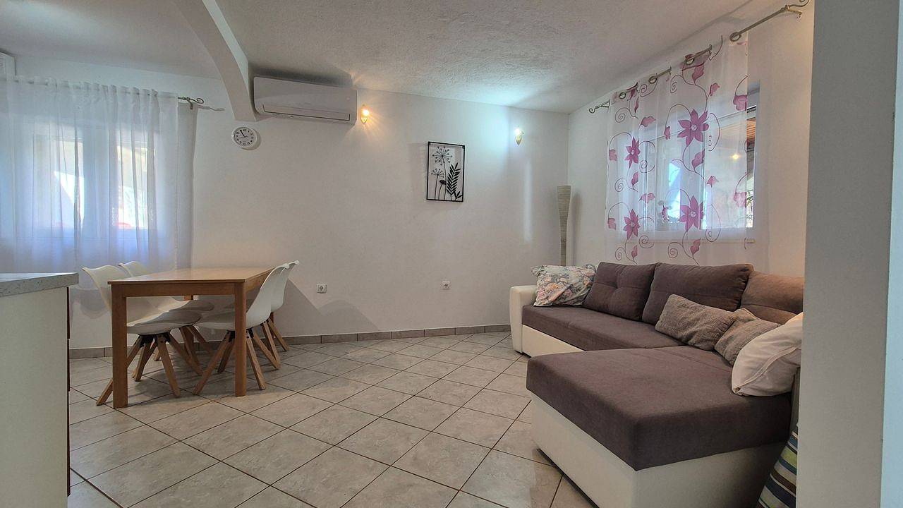 Ganze Ferienwohnung, Ferienwohnung für 3 Personen (36 m²) in Zavala in Zavala, Hvar