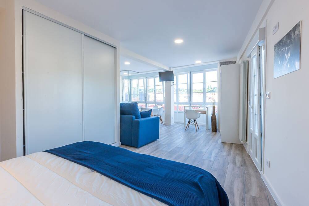 Entire apartment, Mirador De La Muralla-Betanzos-Galicia(Apartamento Panorámico con balcón) in Betanzos, Galician Coast