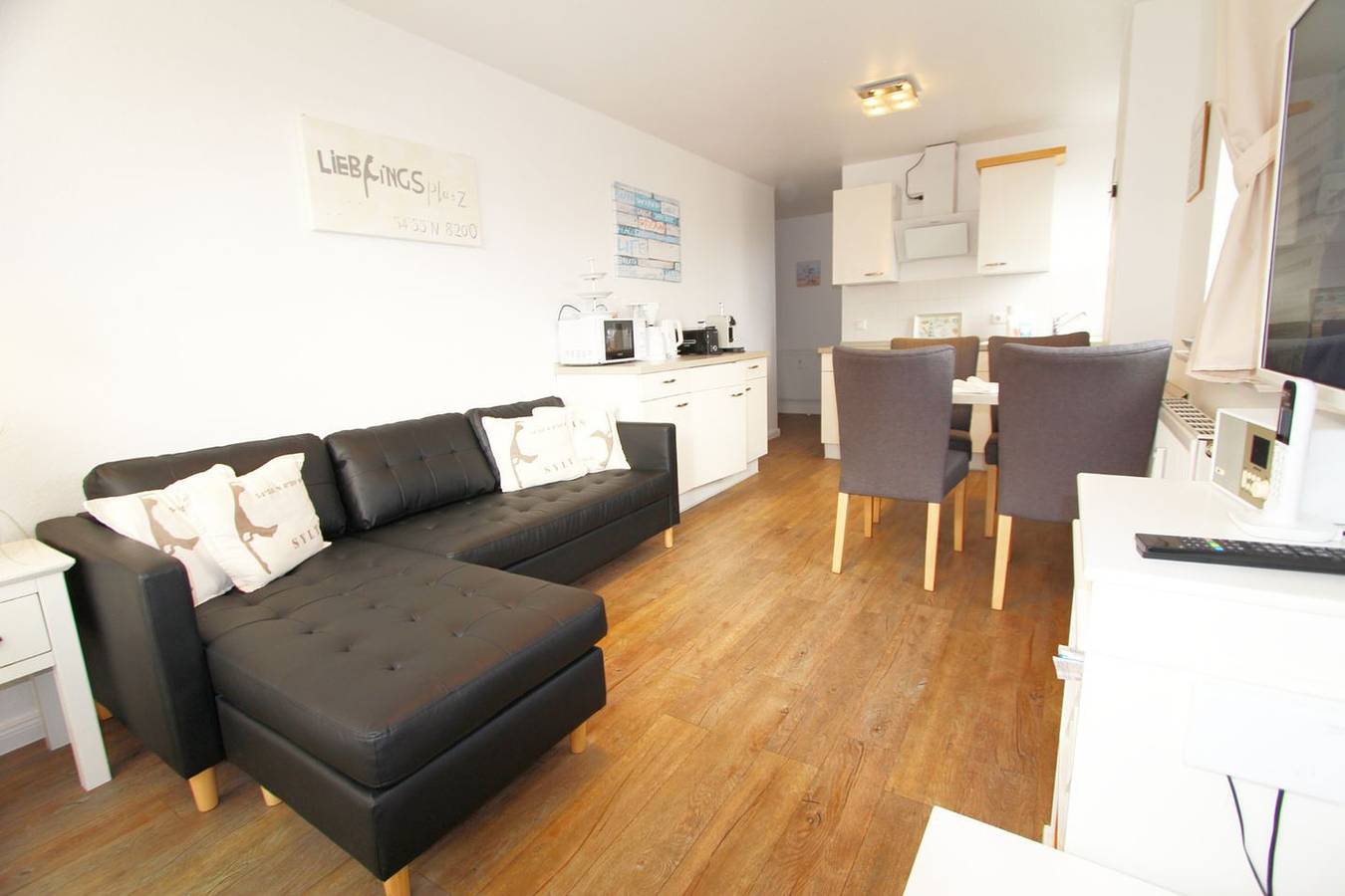 Ganze Wohnung, Drei-Zimmer-Wohnung auf zwei Ebenen am östlichen Rand von Wenningstedt in Wenningstedt, Sylt