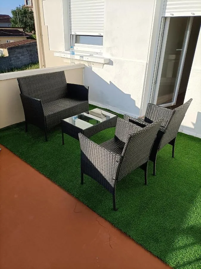 Apartamento de vacaciones para 3 personas, con terraza y jardín - 1