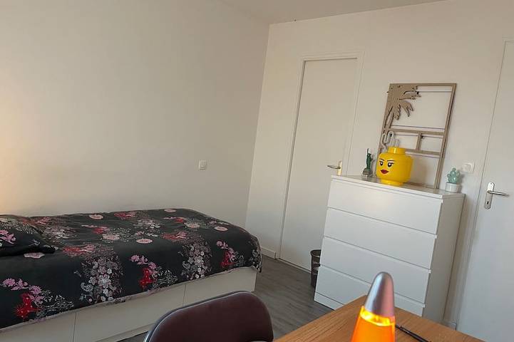 Location de vacances pour 6 personnes, avec terrasse et jardin à Saint-Clet - 2