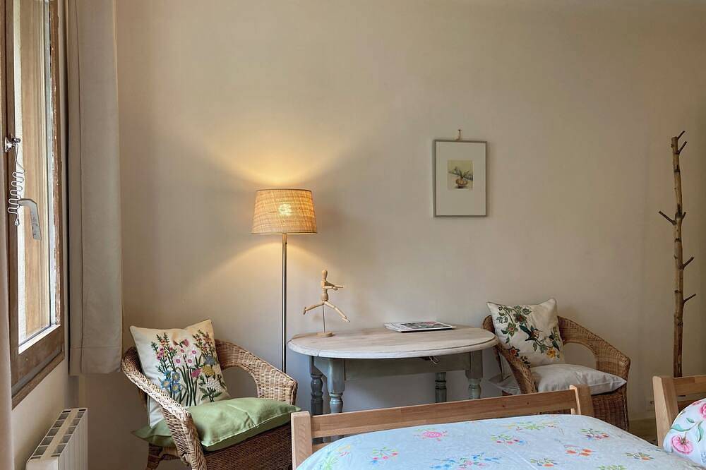 Peaceful gîte swimming pool Canigou view 1h Argeles sur Mer in Vernet-les-Bains, Prades region