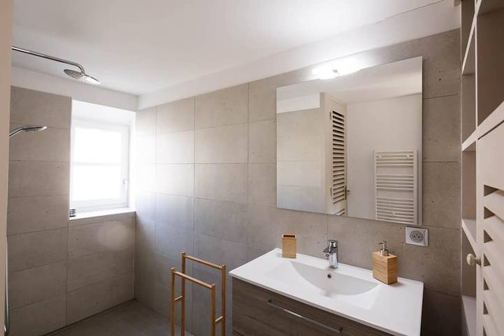 Gîte pour 3 personnes, avec piscine, animaux acceptés à Vacquières - 4