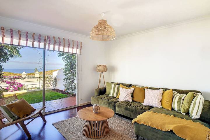 Villa pour 8 personnes, avec Vue sur l’océan et Balcon ainsi que Terrasse et Jardin à Funchal - 2