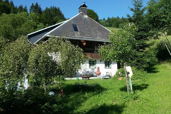 Ferienhaus für 6 Personen, mit Balkon und Garten sowie Sauna