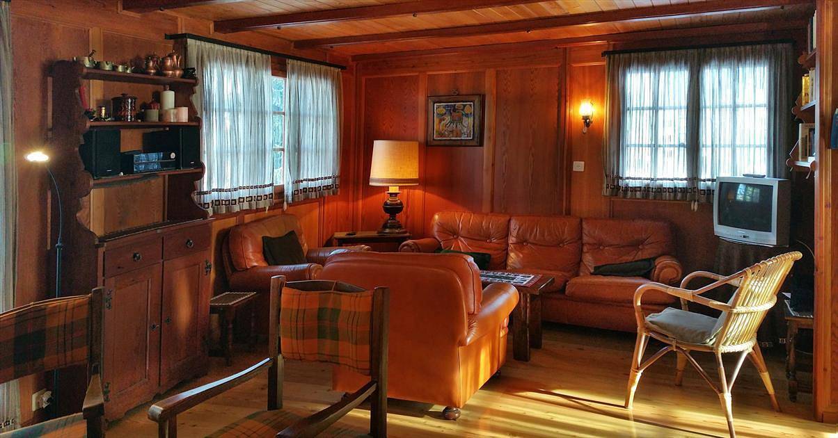 Maisonnette n° 19, chalet next to the playground in Chalais (Suiza), Alpes del Valais