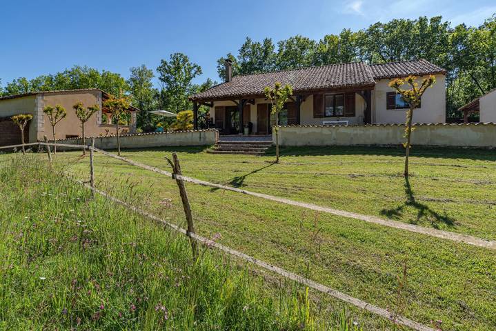 Location de vacances pour 6 personnes, avec piscine à Dévillac - 3