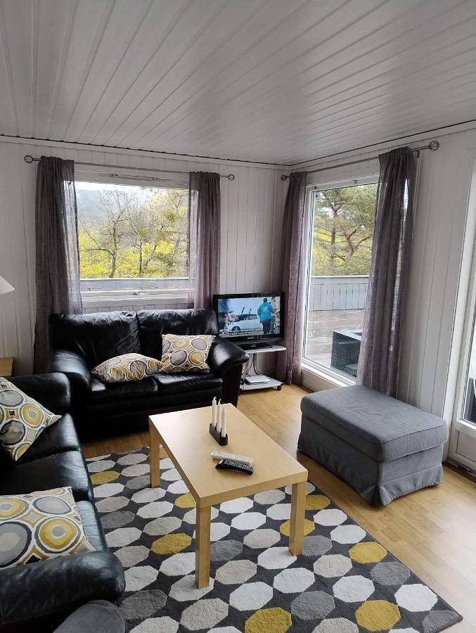 Havblikk, cozy cabin by the sea with beautiful views in Mandal