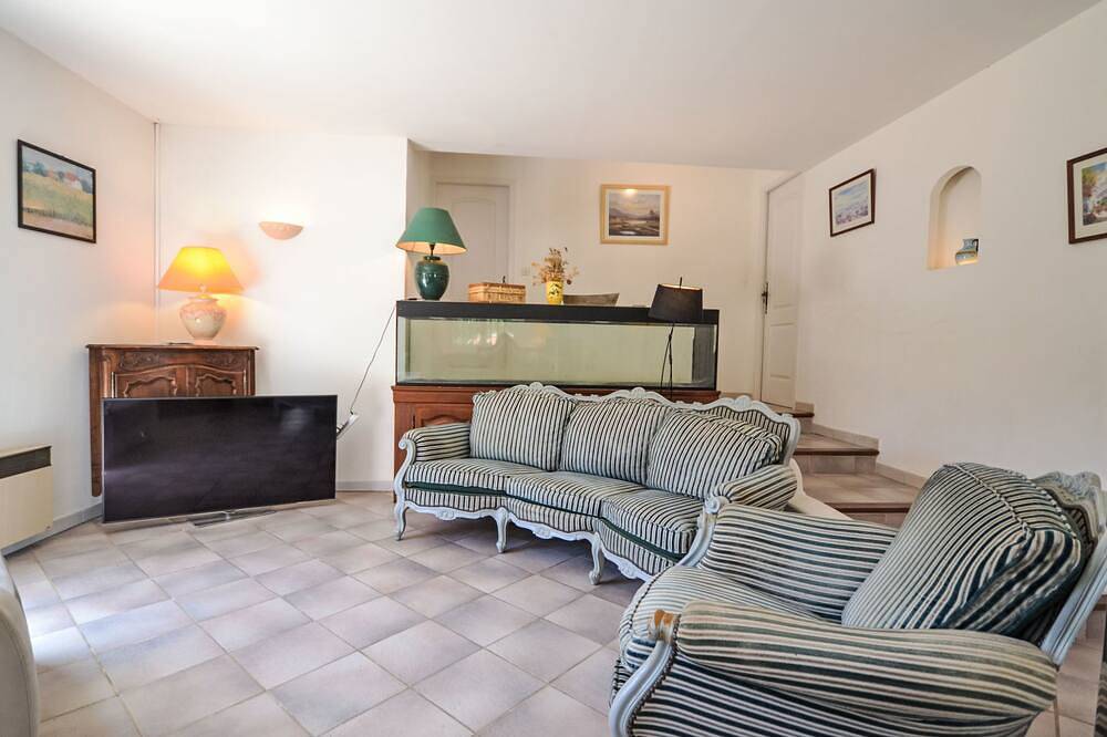 Mas des Lavandes by Interhome in Graveson, Arles region