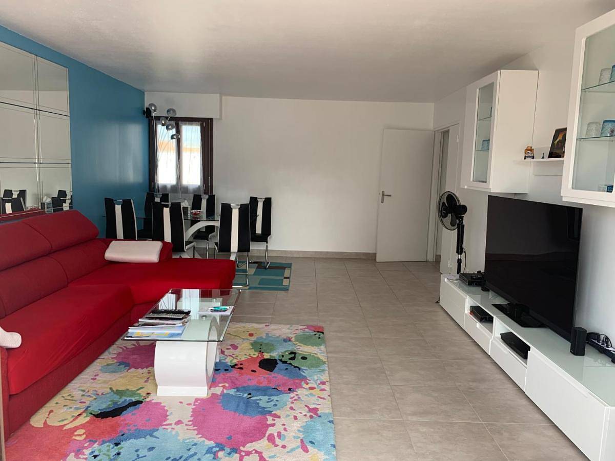 Appartement entier, Chambre a louer vue sur seine in Melun, Seine-et-Marne