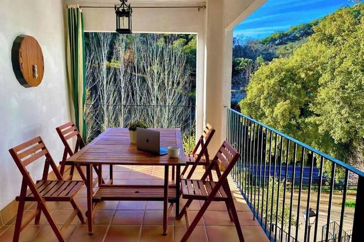 Casa rural para 6 personas, con balcón - 1