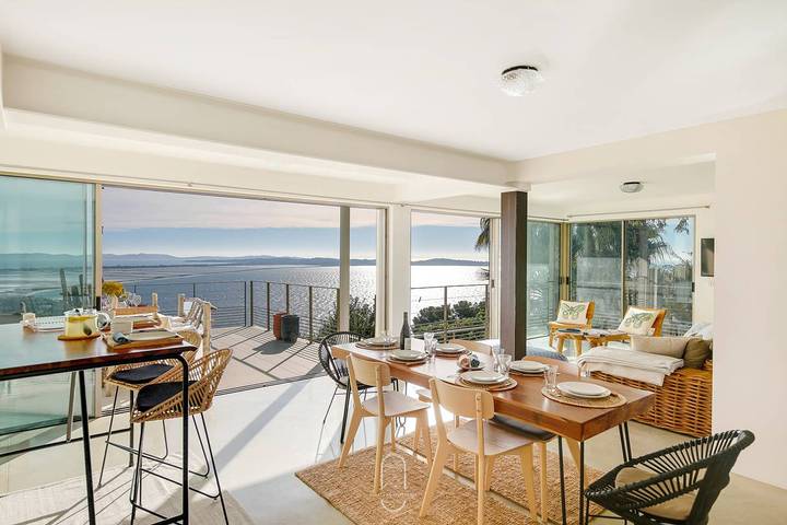 Gîte pour 6 personnes, avec terrasse dans Plage Font Brun Carqueiranne - 4