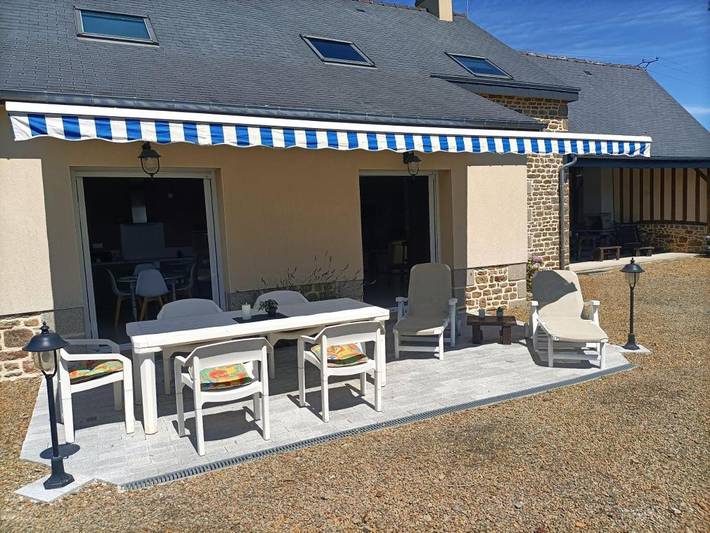 Location de vacances pour 4 personnes, avec jardin à Saint-Georges-de-Reintembault - 4