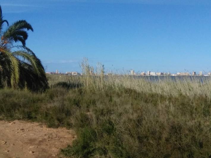 Entire apartment, Coastal Apartment with Private Terrace, Wi-Fi & Air Conditioning in Playa de Mar de Cristal (Cartagena), Cartagena