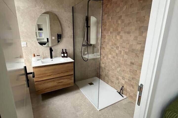 Apartamento entero, Bayt al Nour | Designer & Cozy Apartment in Givet, Parc naturel régional des Ardennes