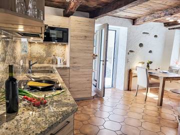 Gîte pour 2 personnes, animaux acceptés dans Tessin