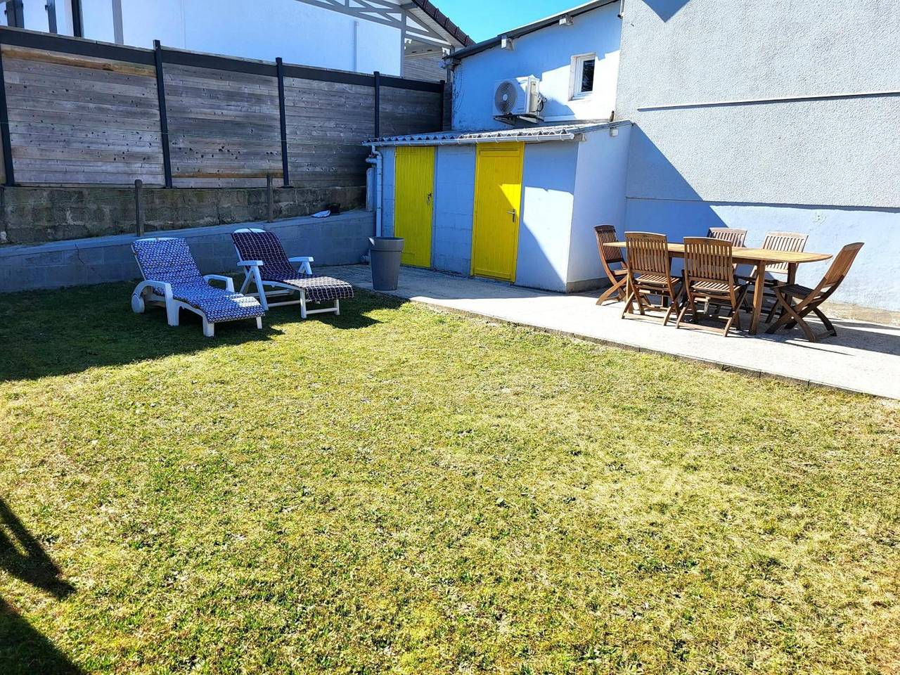 Holiday Home 'Le Brijou' with Private Terrace, Wi-Fi and Air Conditioning in Pirou, Coutances